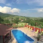 Sarvari Vendeghaz Pecs,hosszuheteny