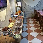 Sarvari Vendeghaz Pecs,hosszuheteny 3*